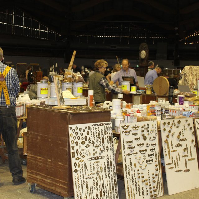 avignon antiquites deballage marchand